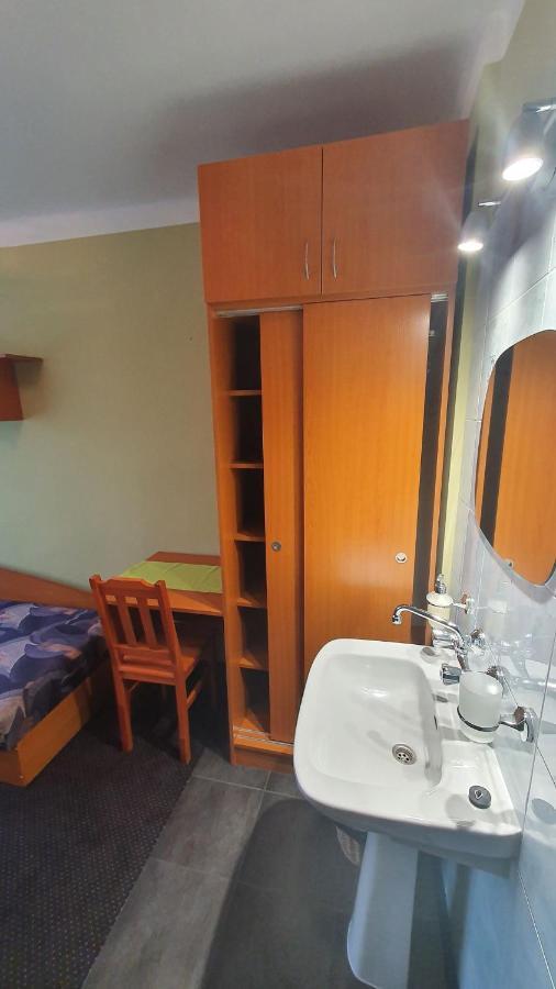 Wieczernik Dom Rekolekcyjny Ksiezy Pallotynow Swieta Katarzyna  Esterno foto