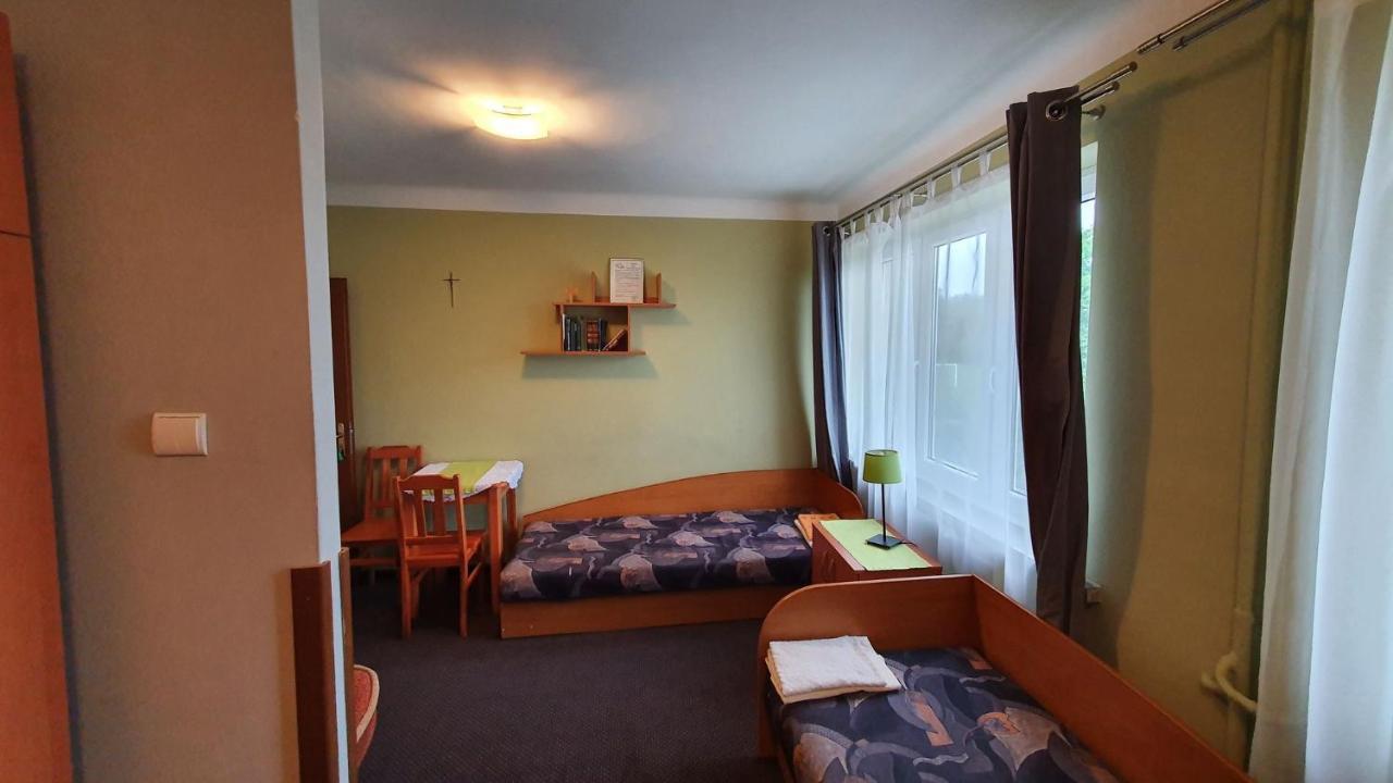 Wieczernik Dom Rekolekcyjny Ksiezy Pallotynow Swieta Katarzyna  Esterno foto