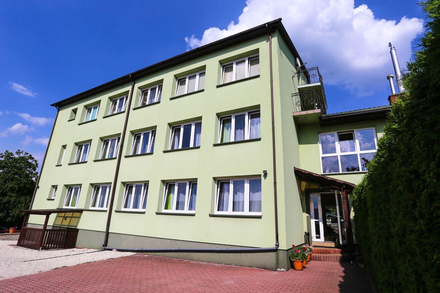 Wieczernik Dom Rekolekcyjny Ksiezy Pallotynow Swieta Katarzyna  Esterno foto